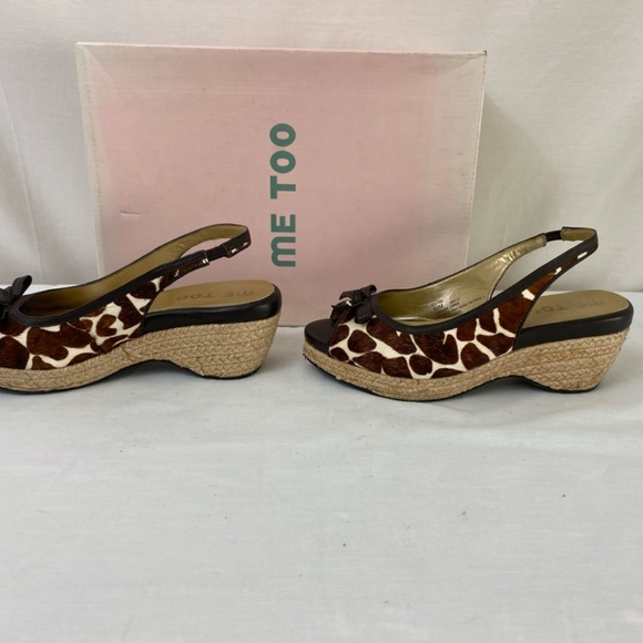 Giraffe "fur" Print Wedge "Janice" by Me Too. Size 5.5 with a 2.5" wedge heel. - Picture 4 of 9